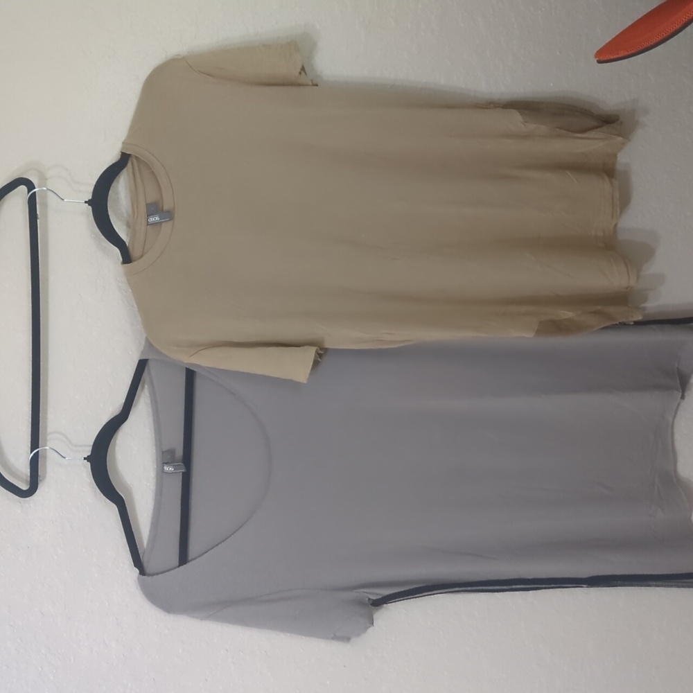 ASOS Set of 2 T-shirts - Picture 2 of 5